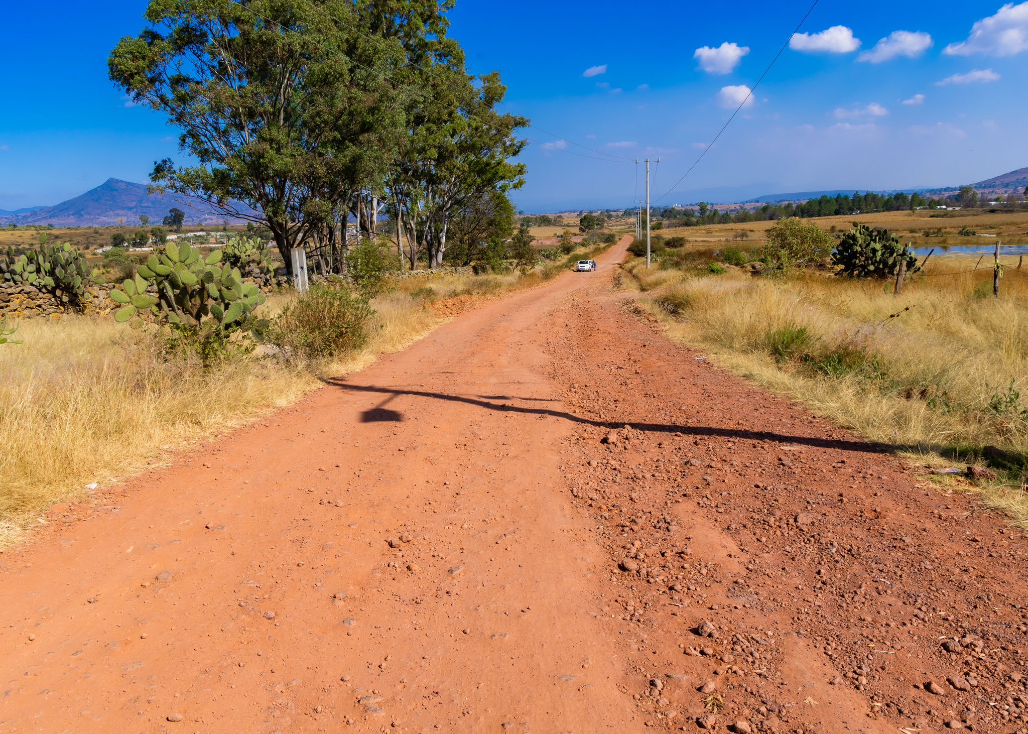 Arranque de obra: Quinto camino de concreto para San Juan Daxthi